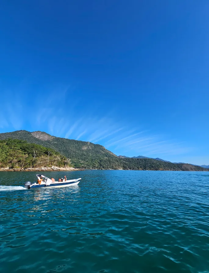 Turistas Lancha Privativa Rio Tropical Tours Passeios de Lancha, Barco e Escuna no RJ