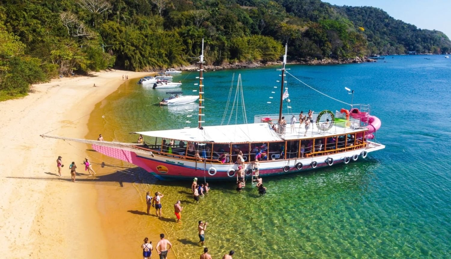 Passeio de Escuna em Angra dos Reis